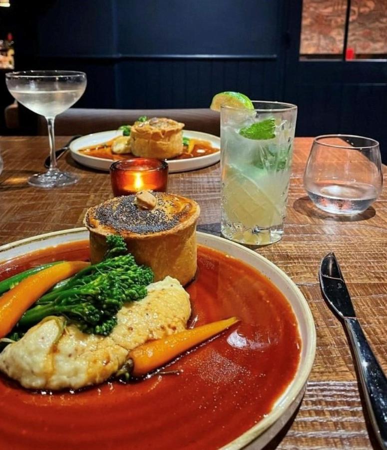 The Nevill Arms Hotel Medbourne ภายนอก รูปภาพ